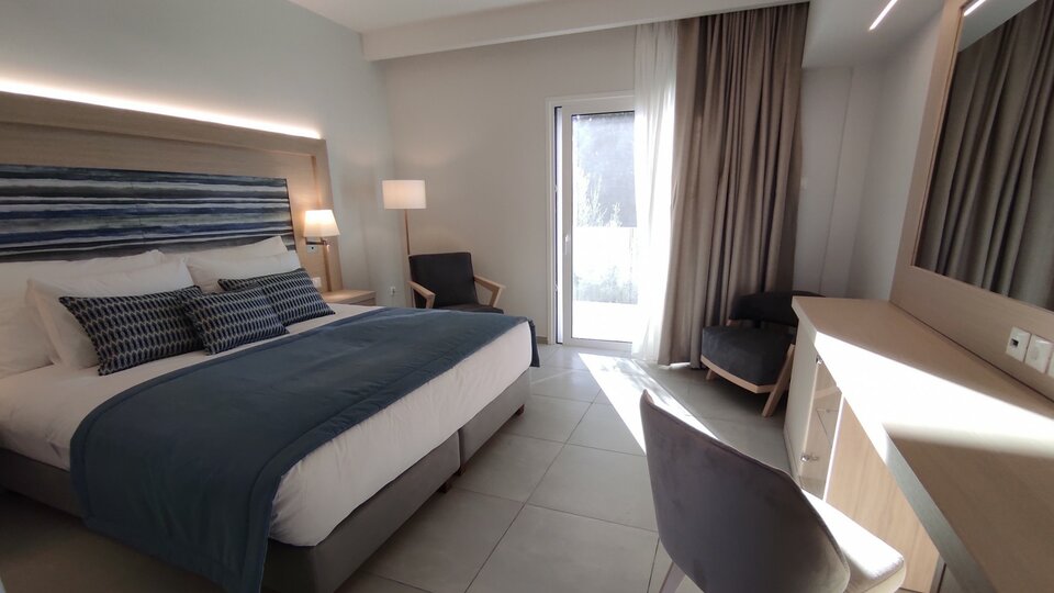 Tiara Holidays - Paradise Resort Evia - main building room inland view